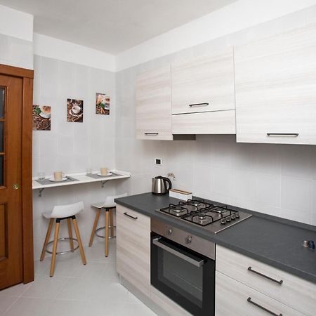 Appartamento Moderno Metro B San Paolo Рим Экстерьер фото