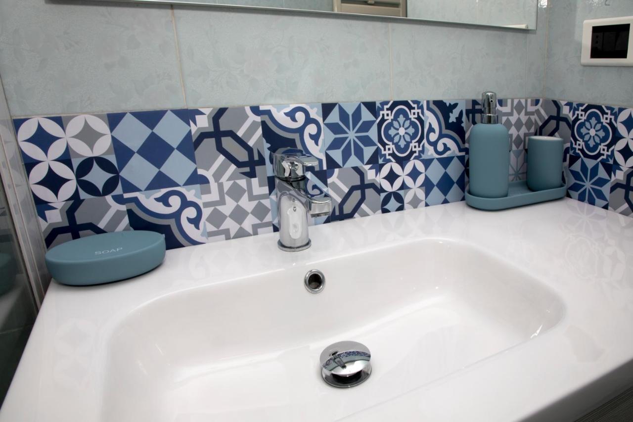 Appartamento Moderno Metro B San Paolo Рим Экстерьер фото